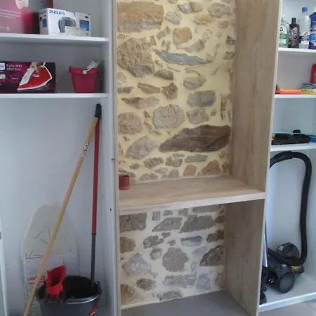 Maisonnette Independante Pour 4 Personnes - Pmr * Isturits